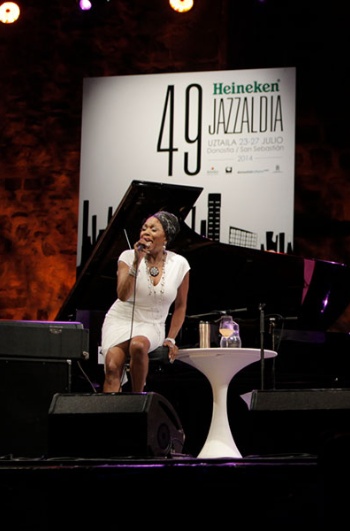 Atuação de Dee Dee Bridgewater